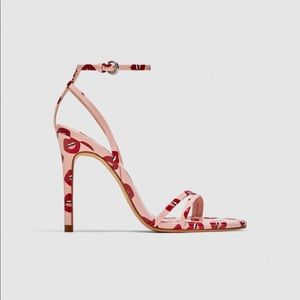 ZARA Lips Printed High Heels